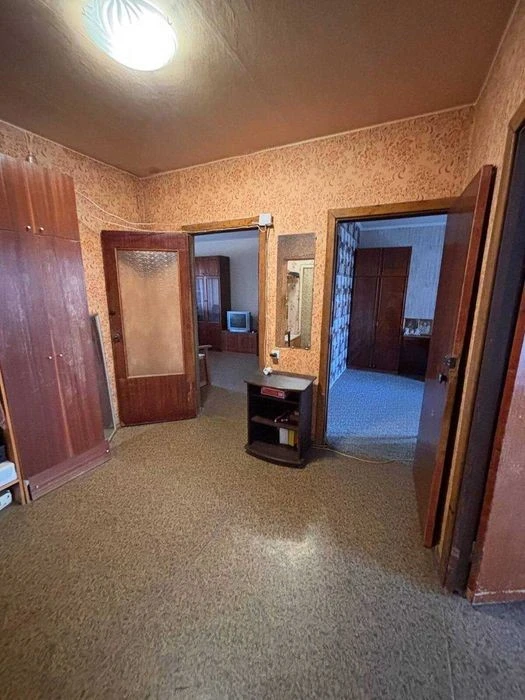 Продаж 3к квартири м. Харківська, пр Бажана.
