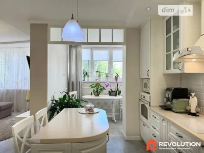 Продаж 3к квартири 106 кв. м на вул. Ревуцького 7В • ID 3477