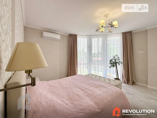 Продаж 3к квартири 106 кв. м на вул. Ревуцького 7В • ID 3477
