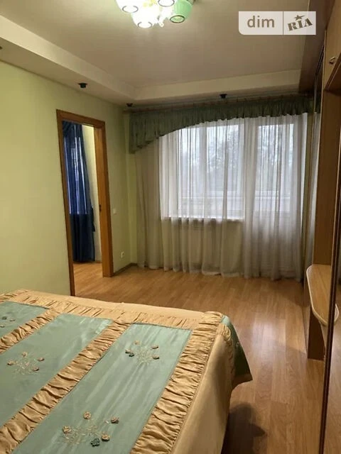 Продаж 2к квартири 45 кв. м на просп. Берестейський 70 • ID