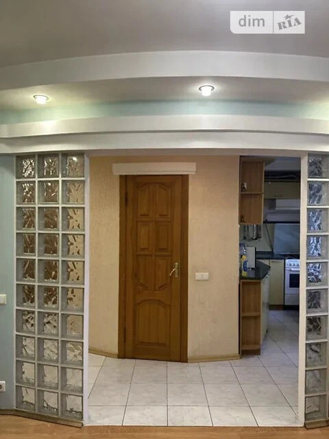 Продаж 2к квартири 45 кв. м на просп. Берестейський 70 • ID