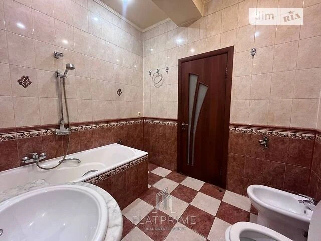 Продаж 2к квартири 60 кв. м на вул. Катерини Білокур 2/8 • I
