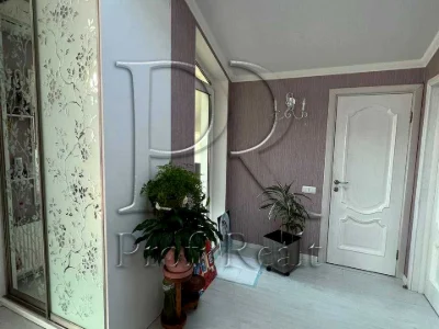Квартира. Київ, Регенераторна вул., 4 к