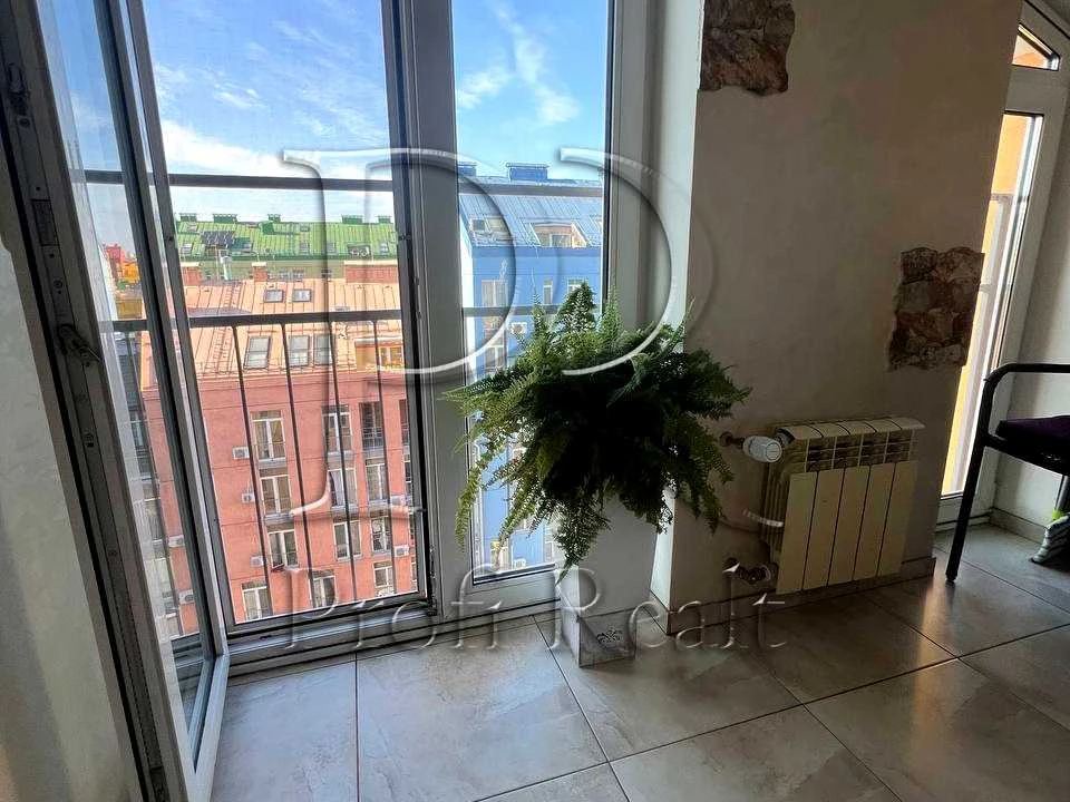 Квартира. Київ, Регенераторна вул., 4 к