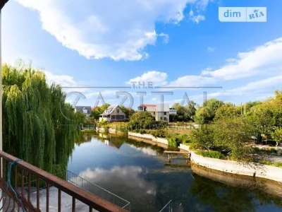 Продаж 3 поверхового будинку з ділянкою на 15 соток, 350 кв.