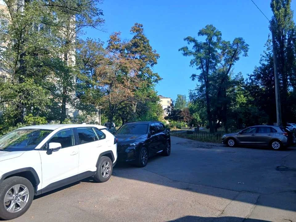 Квартира. Київ, Леоніда Каденюка просп. (Юрія Гагаріна)