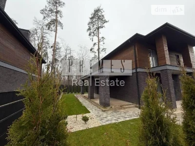 Продаж 2 поверхового будинку з ділянкою на 4.4 сотки, 240 кв
