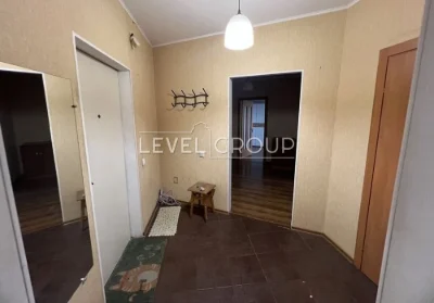 Продаж 2-кімнатной квартири біля метро Осокорки