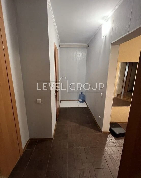 Продаж 2-кімнатной квартири біля метро Осокорки