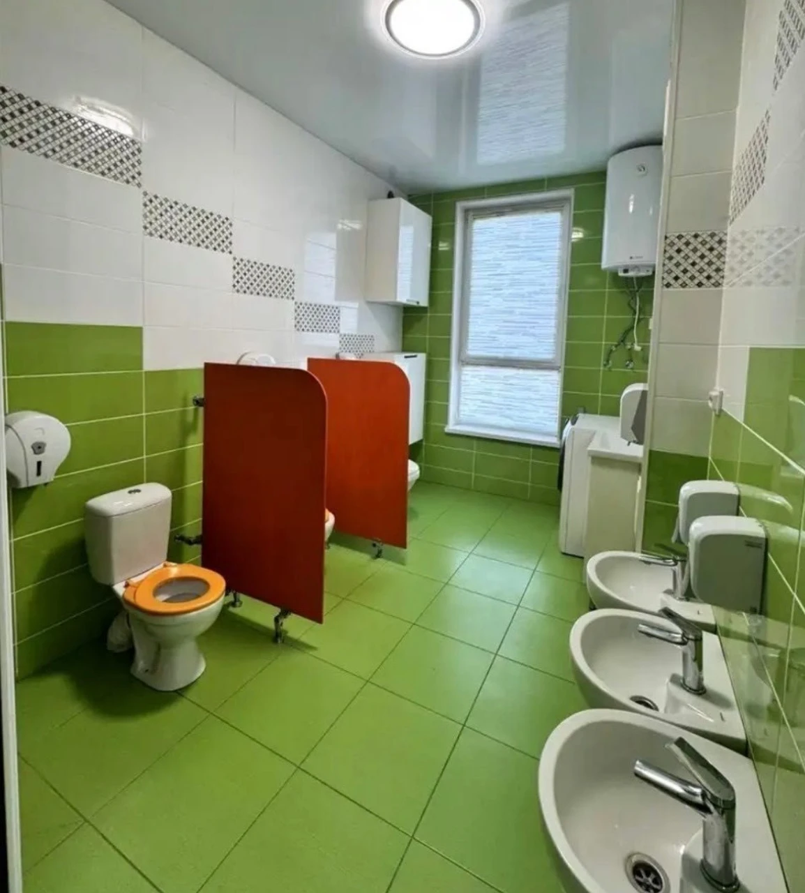 Оренда будинку 233 м², Лугова (Жуляны) вул.