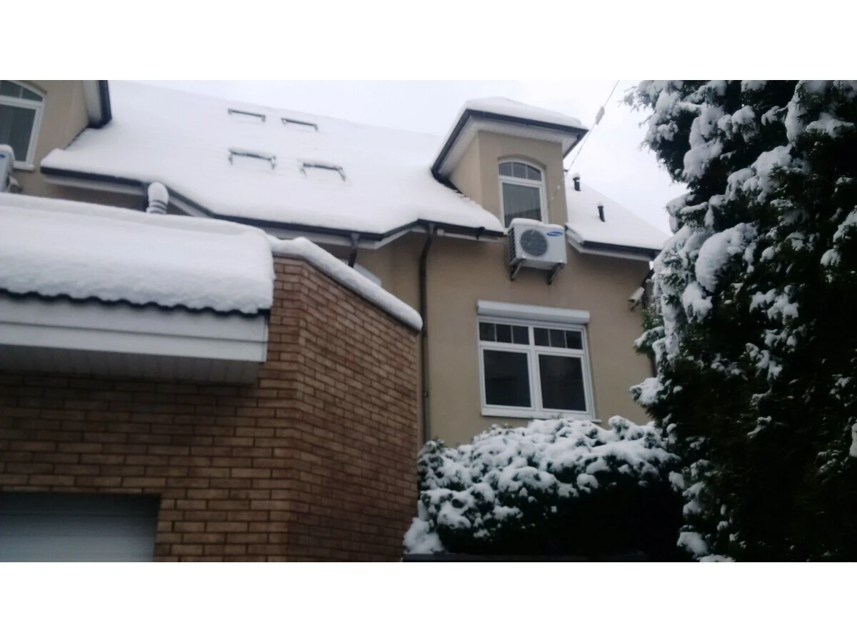 Оренда будинку 4256 м², Валерія Лобановського просп.