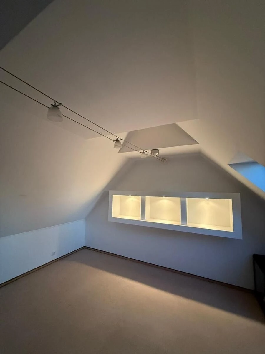 Оренда будинку 4256 м², Валерія Лобановського просп.