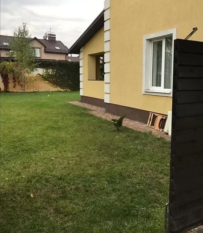 Оренда котеджу 220 м², Новорічна вул.
