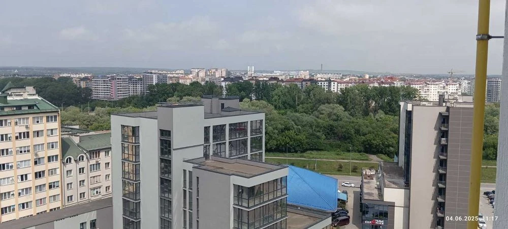 Продаж квартири в зданому будинку