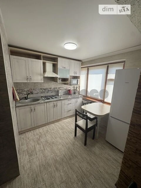 Продаж 1к квартири 29.3 кв. м на просп. Берестейський 12 • I