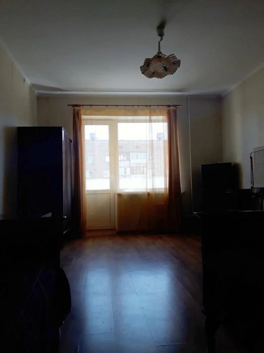 Продам 1 кімнатну на Оболоні