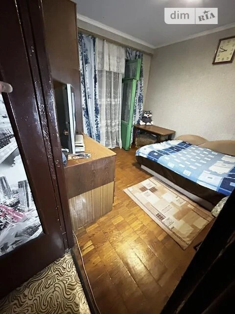 Продаж 1к квартири 21.8 кв. м на вул. Космонавта Поповича 24
