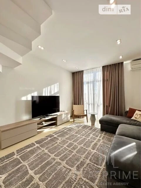 Продаж 3к квартири 95 кв. м на вул. Регенераторна 4 корпус 1