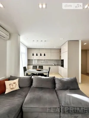 Продаж 3к квартири 95 кв. м на вул. Регенераторна 4 корпус 1