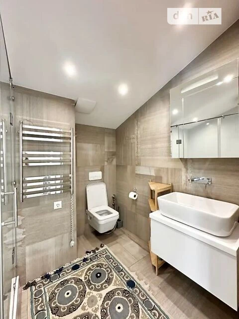 Продаж 3к квартири 95 кв. м на вул. Регенераторна 4 корпус 1