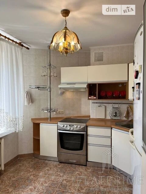 Продаж 4к квартири 85 кв. м на вул. Левка Лук'яненка 13А • I