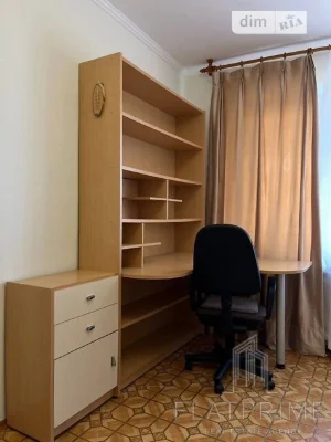 Продаж 4к квартири 85 кв. м на вул. Левка Лук'яненка 13А • I