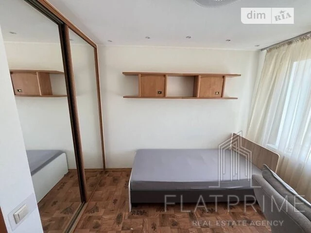 Продаж 4к квартири 85 кв. м на вул. Левка Лук'яненка 13А • I