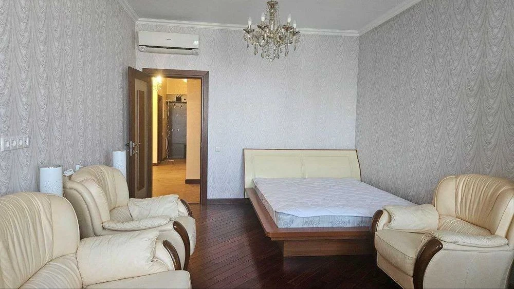 Продаж 3 кімнатно видової класу люкс 140м Печерськ Центр Лес