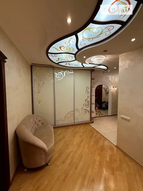 Продаж 4к квартири 141 кв. м на вул. Срібнокільська 1 • ID 3