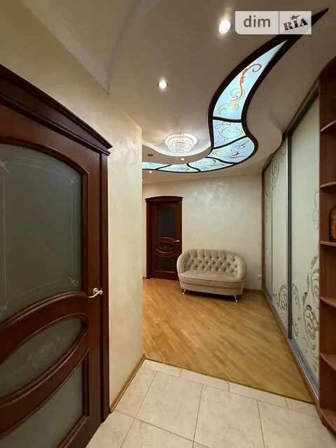 Продаж 4к квартири 141 кв. м на вул. Срібнокільська 1 • ID 3