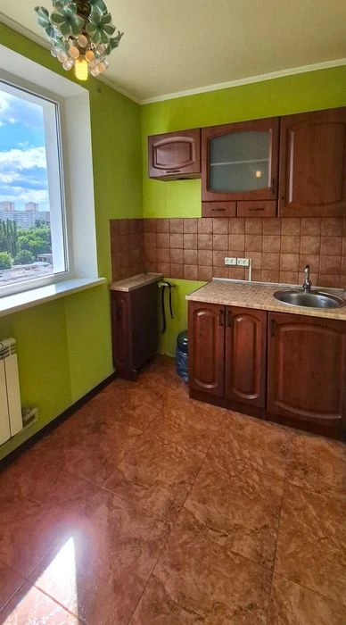 I offer to buy a 1-room apartment, Metrostroyniki St.