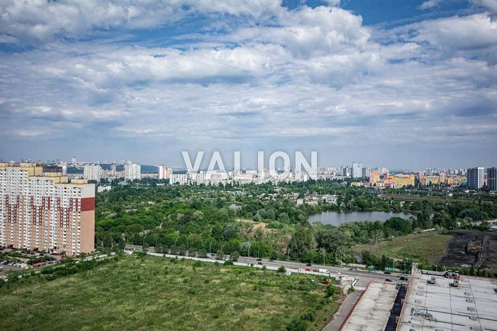 без % Продаж 2х кімнатної квартири в Дарницькому р-ні по вул