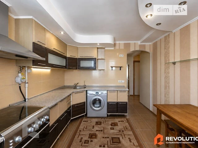 Продаж 1к квартири 35.5 кв. м на пров. Оксани Вороніної 1 •