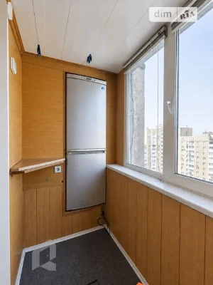 Продаж 1к квартири 35.5 кв. м на пров. Оксани Вороніної 1 •