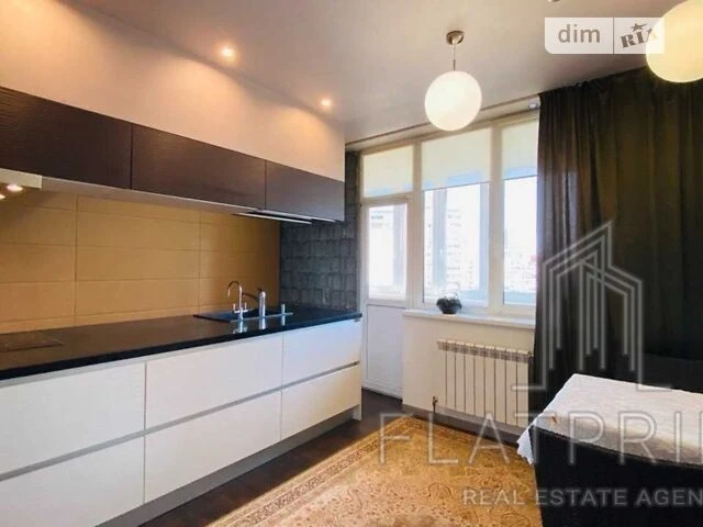 Продаж 3к квартири 110 кв. м на вул. Бориса Гмирі 6 • ID 347