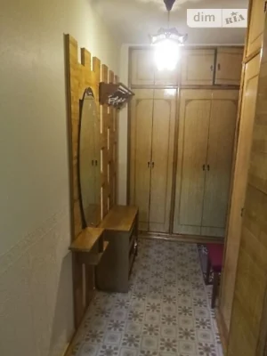 Продаж 3к квартири 82 кв. м на вул. Олександри Екстер 12 • I