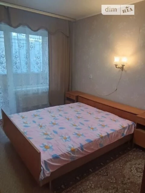 Продаж 3к квартири 82 кв. м на вул. Олександри Екстер 12 • I