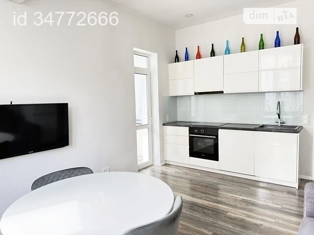 Продаж 2к квартири 63 кв. м на вул. Радунська 8/13 • ID 3477