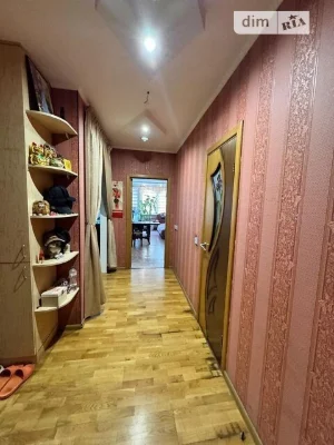Продаж 1к квартири 59 кв. м на вул. Костянтина Данькевича 10
