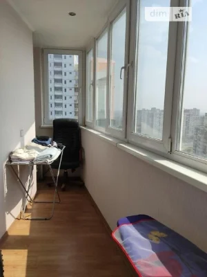 Продаж 1к квартири 59 кв. м на вул. Костянтина Данькевича 10