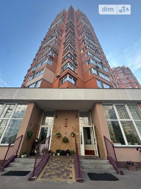 Продаж 1к квартири 59 кв. м на вул. Костянтина Данькевича 10