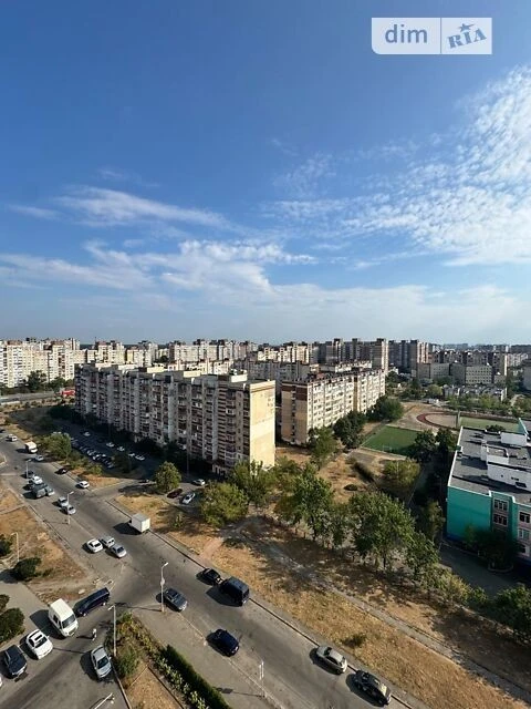 Продаж 1к квартири 59 кв. м на вул. Костянтина Данькевича 10