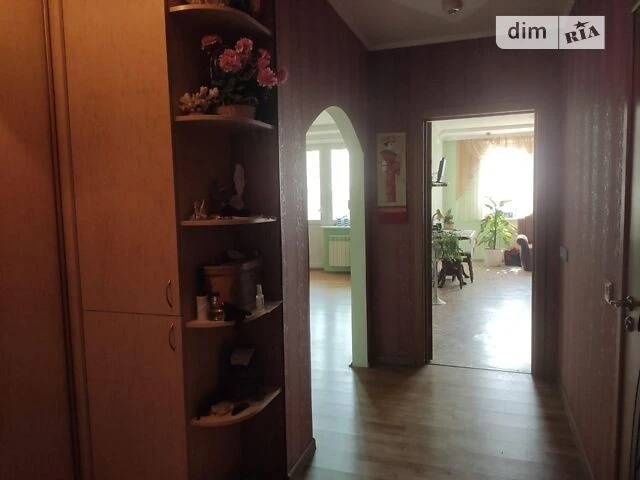 Продаж 1к квартири 59 кв. м на вул. Костянтина Данькевича 10