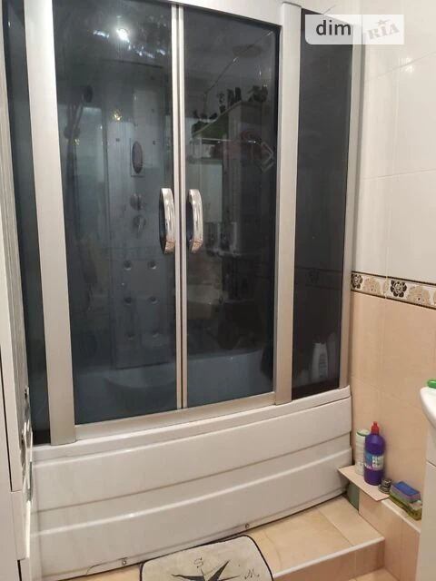 Продаж 1к квартири 59 кв. м на вул. Костянтина Данькевича 10