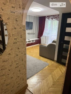 Продаж 1к квартири 33 кв. м на вул. Академіка Шалімова 27 •