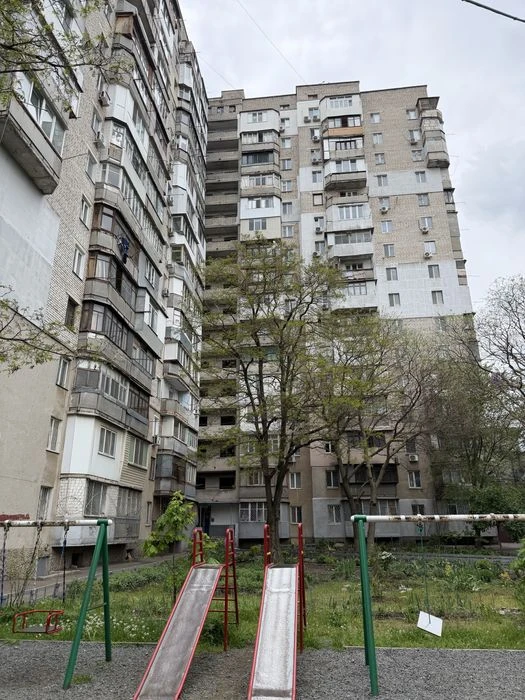 Продам квартиру на Бочарова, поселок Котовского.