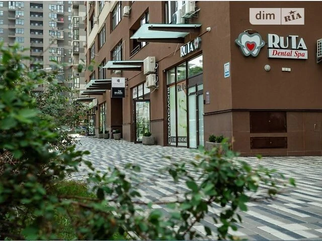 Продаж 1к квартири 39 кв. м на вул. Олександра Олеся 2В • ID