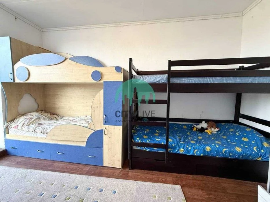 For sale attic 3 rooms sq m on Pasichna. Possibly under the state program