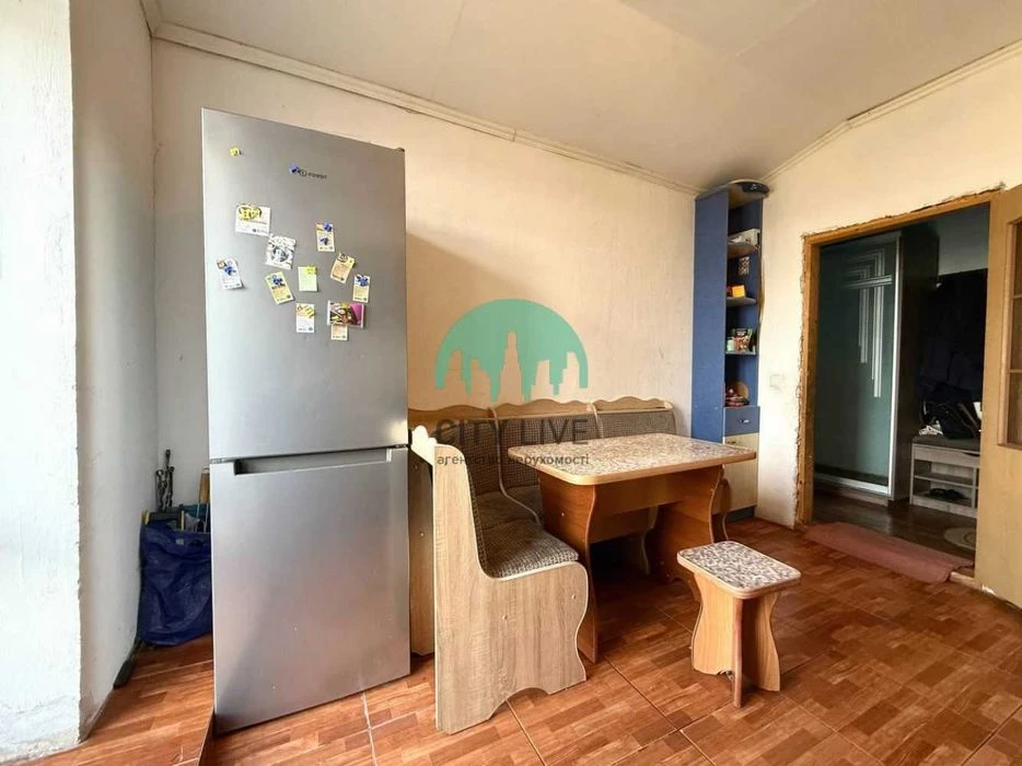For sale attic 3 rooms sq m on Pasichna. Possibly under the state program