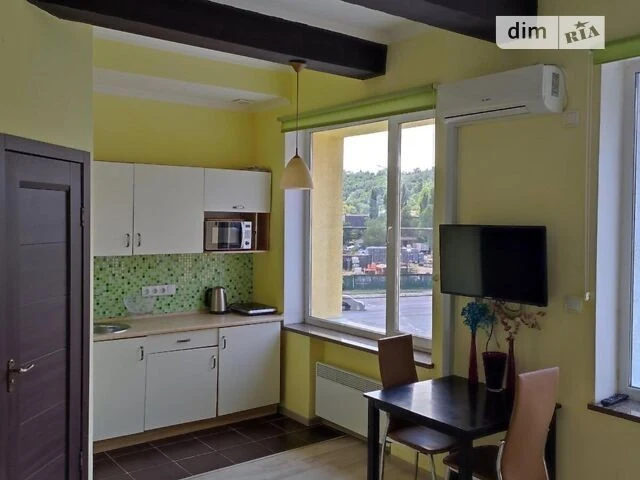 Продаж 1к квартири 21 кв. м на вул. Межигірська 78 • ID 3477